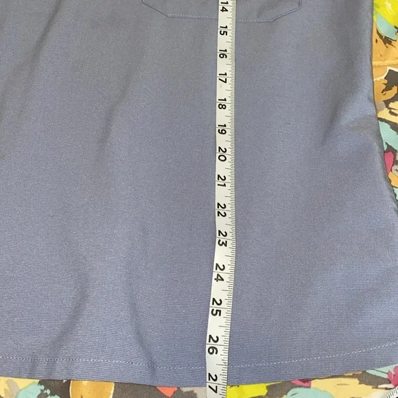 FIGS Technical Collection Scrub Top Size Medium - Picture 5 of 9